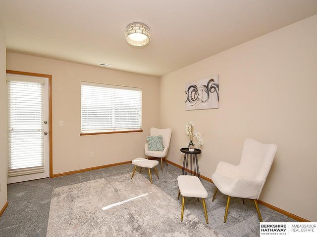 2432 Cedar Cove Road, Lincoln, NE 68507