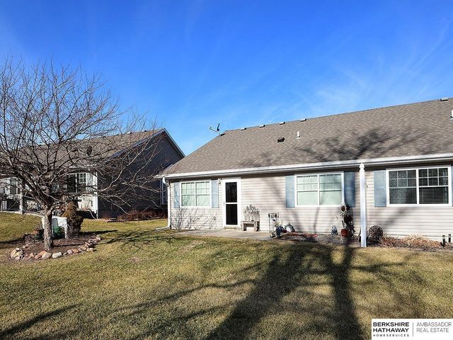 2432 Cedar Cove Road, Lincoln, NE 68507