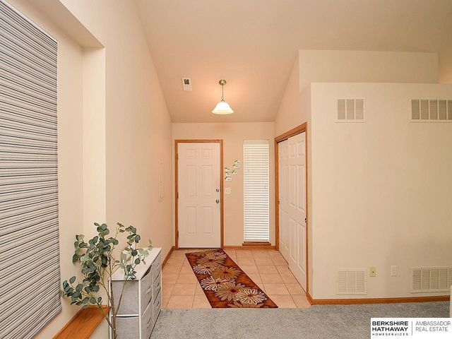 2432 Cedar Cove Road, Lincoln, NE 68507