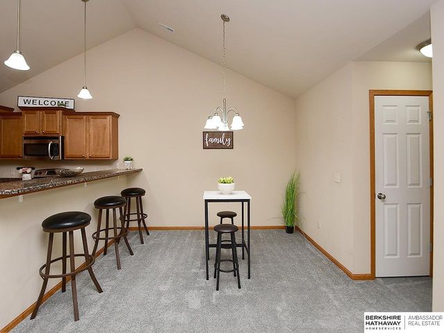 2432 Cedar Cove Road, Lincoln, NE 68507