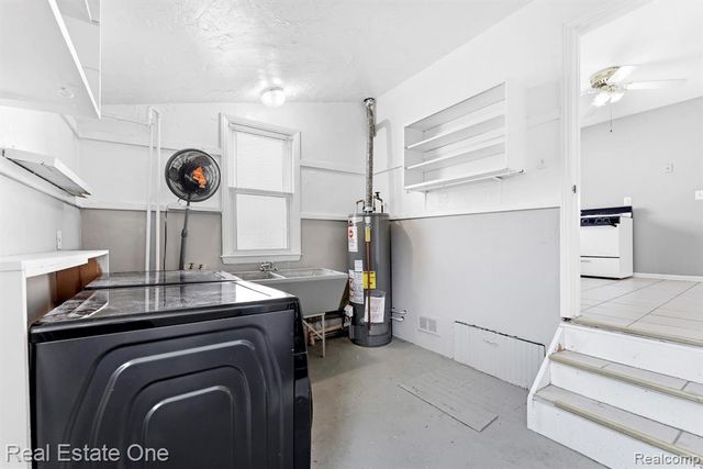 14987 University Street, Allen Park, MI 48101