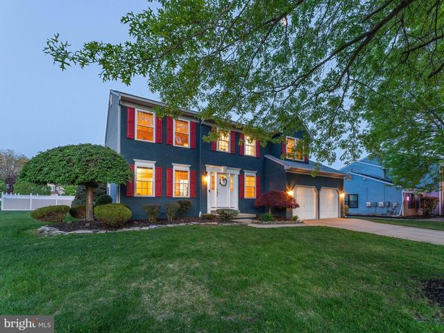 35 WHITALL DR, Sicklerville, NJ 08081