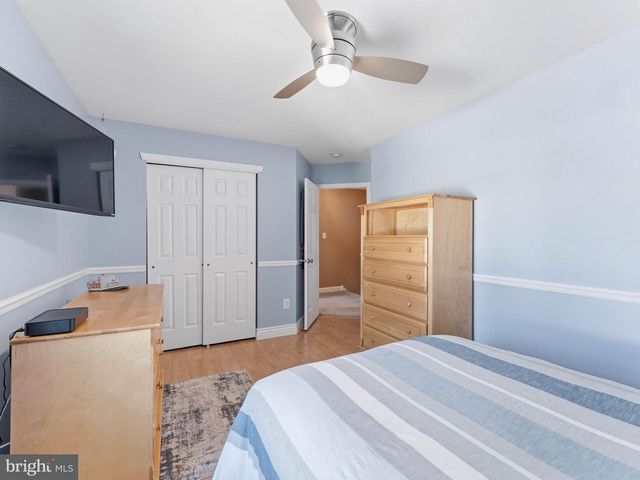 35 WHITALL DR, Sicklerville, NJ 08081