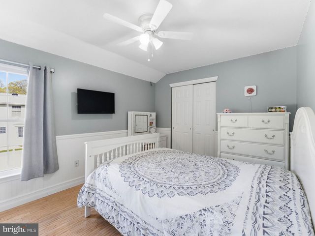 35 WHITALL DR, Sicklerville, NJ 08081