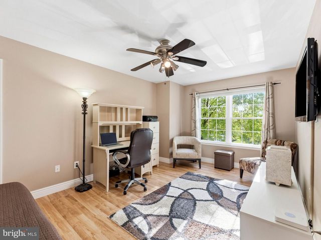 35 WHITALL DR, Sicklerville, NJ 08081