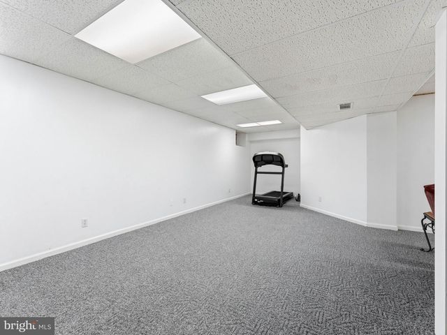 35 WHITALL DR, Sicklerville, NJ 08081