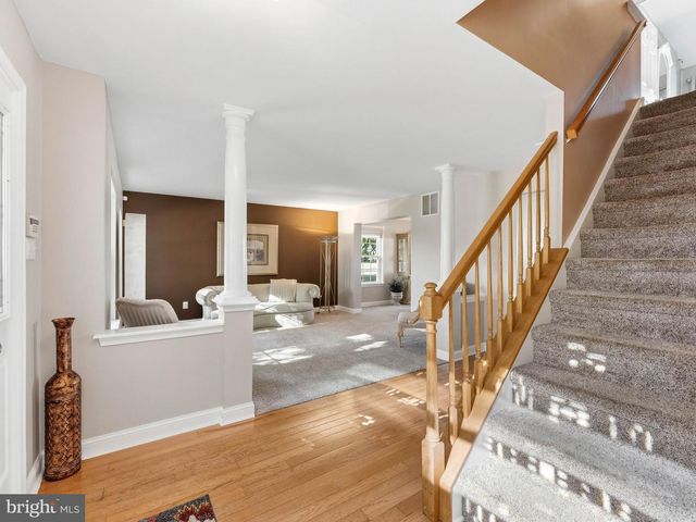 35 WHITALL DR, Sicklerville, NJ 08081