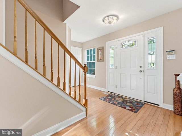 35 WHITALL DR, Sicklerville, NJ 08081