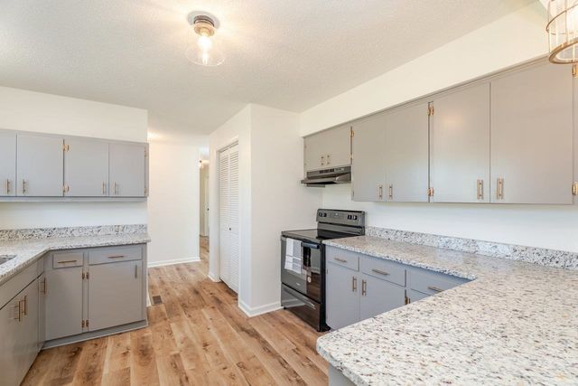 7698 NORTH VALLEY PIKE, Rockingham, VA 22802