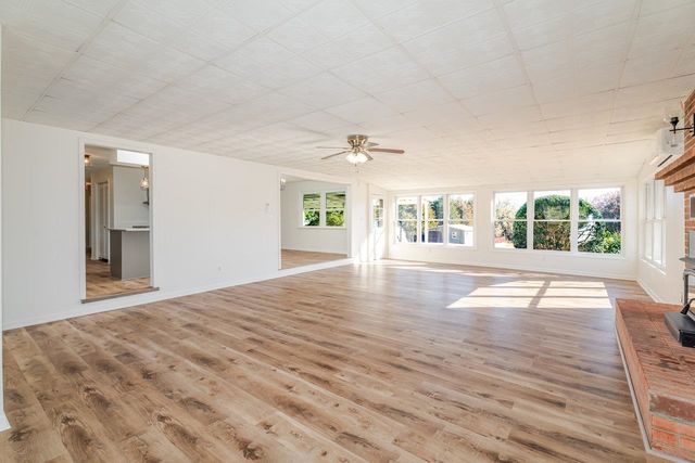 7698 NORTH VALLEY PIKE, Rockingham, VA 22802