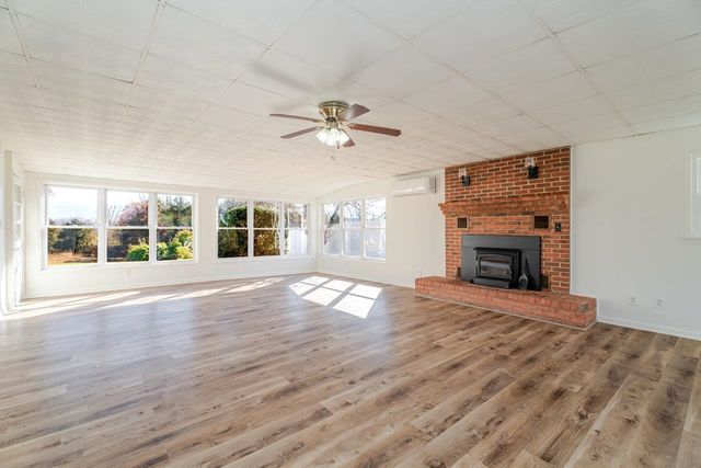 7698 NORTH VALLEY PIKE, Rockingham, VA 22802