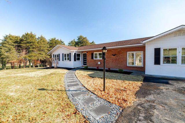 7698 NORTH VALLEY PIKE, Rockingham, VA 22802