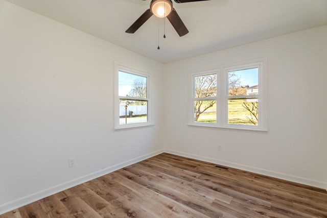 7698 NORTH VALLEY PIKE, Rockingham, VA 22802