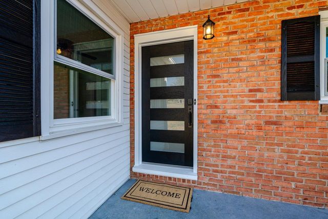 7698 NORTH VALLEY PIKE, Rockingham, VA 22802