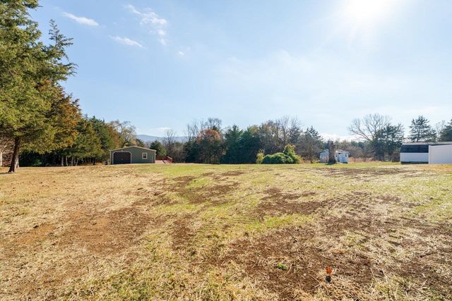 7698 NORTH VALLEY PIKE, Rockingham, VA 22802