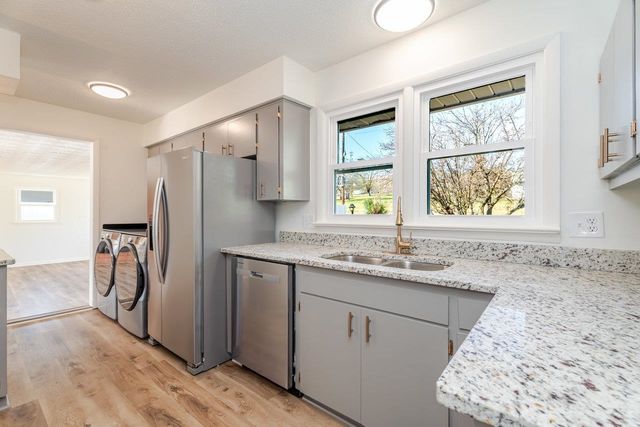 7698 NORTH VALLEY PIKE, Rockingham, VA 22802