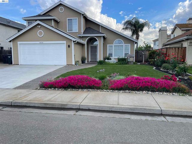 1828 Bayberry Ln, Tracy, CA 95376