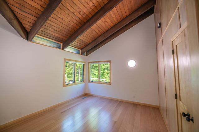 1375 Sheldon Hill Road, Wardsboro, VT 05355