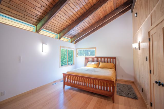 1375 Sheldon Hill Road, Wardsboro, VT 05355