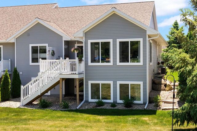 309 Pebble Brook Lane, Lodi, WI 53555