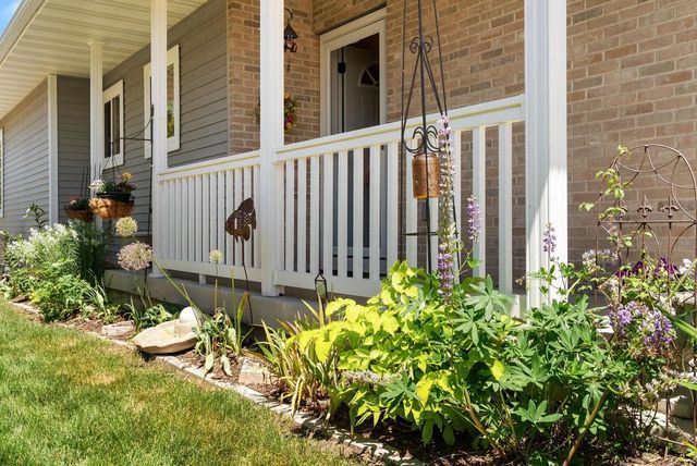 309 Pebble Brook Lane, Lodi, WI 53555