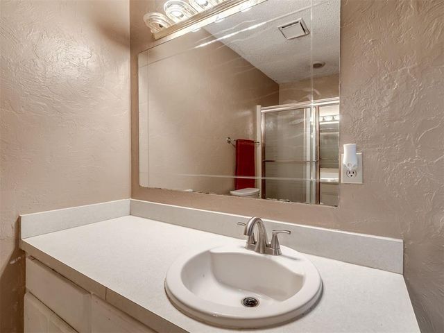 10100 S Indian Meridian, Choctaw, OK 73020