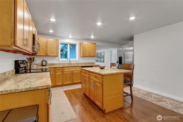 3131 S 368th Street, Federal Way, WA 98003