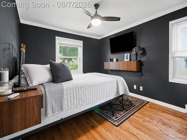 318 Chippewa Street, Clawson, MI 48017