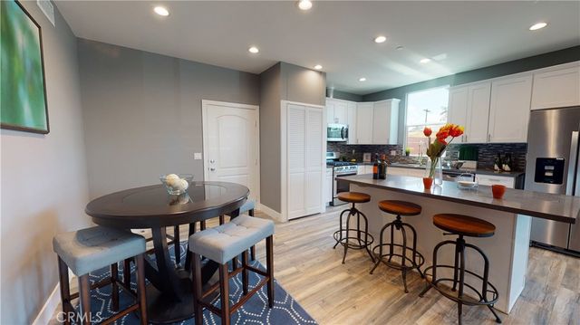 1939 W 36th Place, Los Angeles, CA 90018