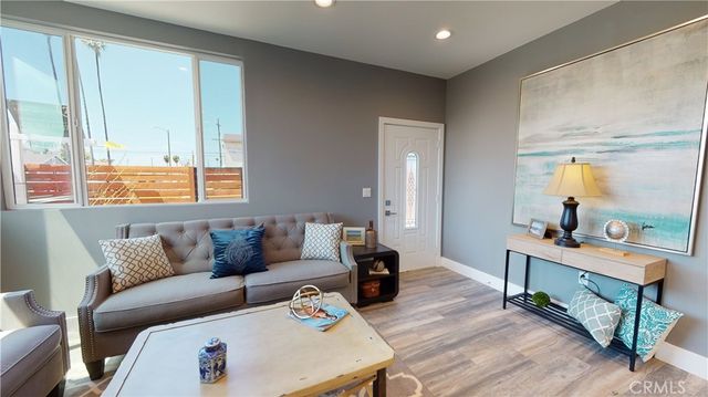 1939 W 36th Place, Los Angeles, CA 90018