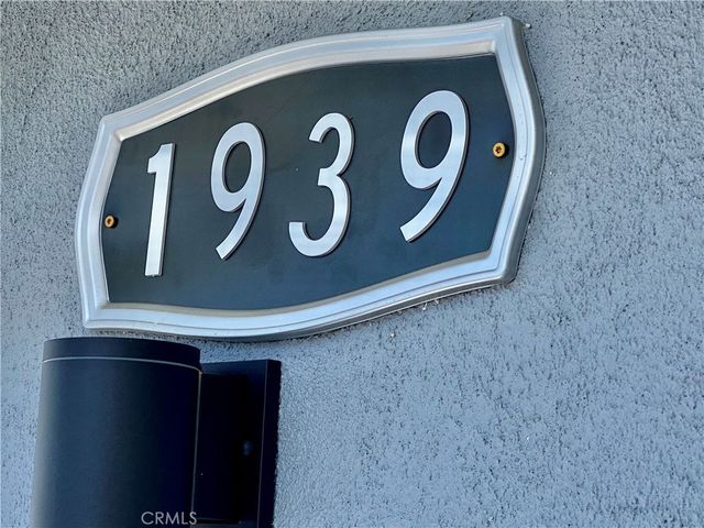 1939 W 36th Place, Los Angeles, CA 90018