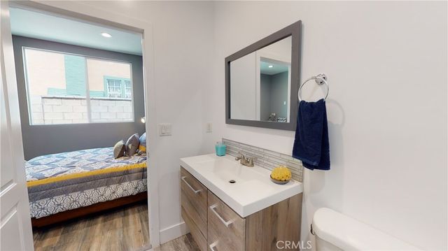 1939 W 36th Place, Los Angeles, CA 90018