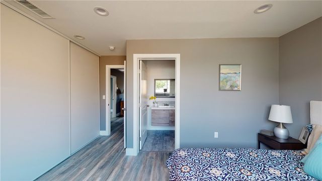 1939 W 36th Place, Los Angeles, CA 90018