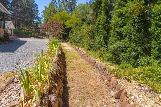 11150 Lower River Road, Grants Pass, OR 97526