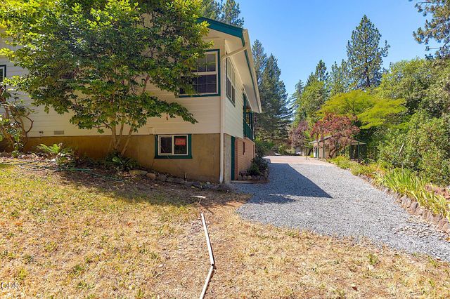 11150 Lower River Road, Grants Pass, OR 97526