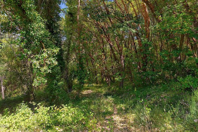 11150 Lower River Road, Grants Pass, OR 97526