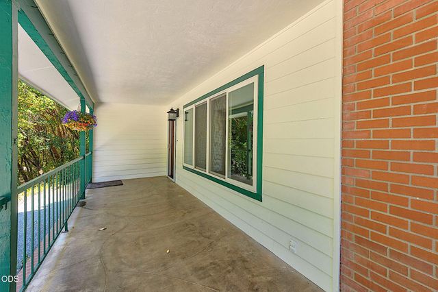 11150 Lower River Road, Grants Pass, OR 97526