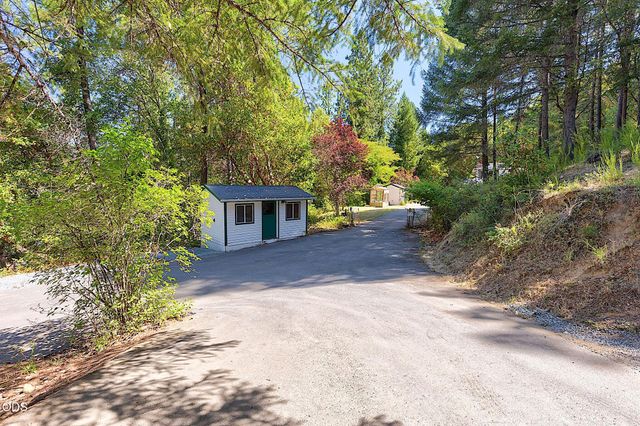 11150 Lower River Road, Grants Pass, OR 97526