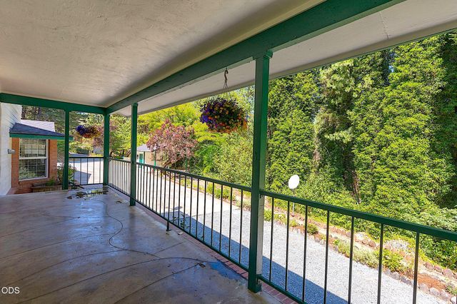 11150 Lower River Road, Grants Pass, OR 97526