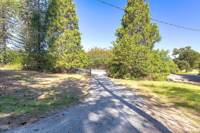 11150 Lower River Road, Grants Pass, OR 97526