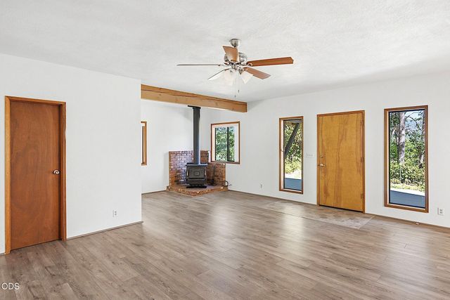 11150 Lower River Road, Grants Pass, OR 97526