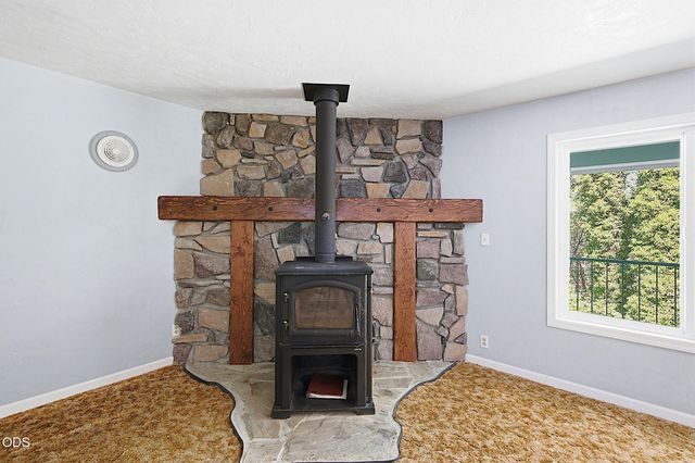 11150 Lower River Road, Grants Pass, OR 97526