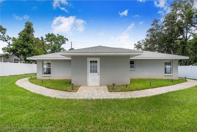 1823 N Olivia Drive, Avon Park, FL 33825