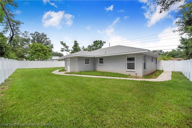 1823 N Olivia Drive, Avon Park, FL 33825