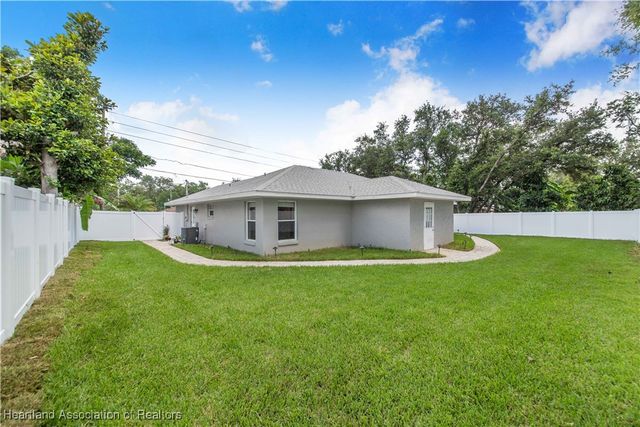 1823 N Olivia Drive, Avon Park, FL 33825