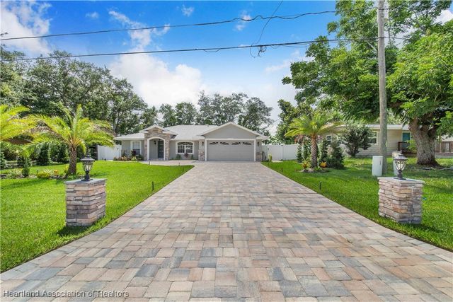 1823 N Olivia Drive, Avon Park, FL 33825