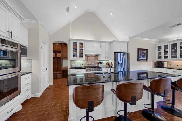 1136 Fountain Creek Boulevard, Pottsboro, TX 75076