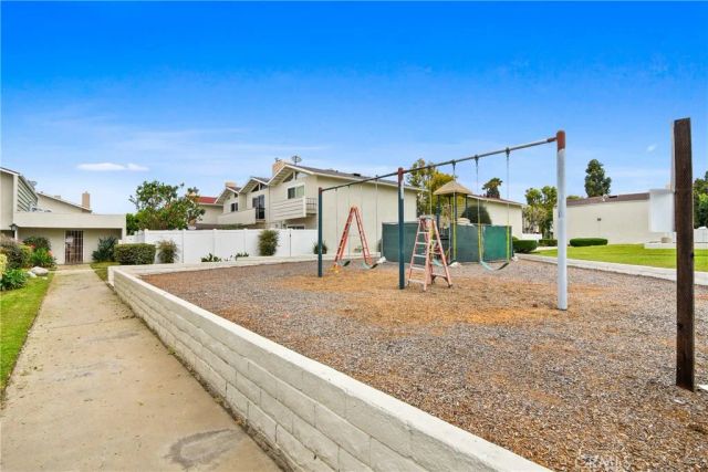 1192 Mitchell 78, Tustin, CA 92780
