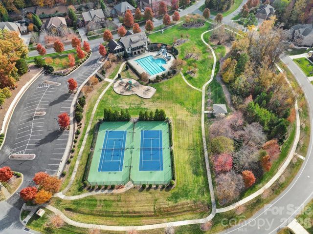 6507 Calvert Commons Drive, Huntersville, NC 28078