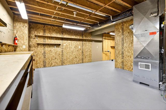 4745 WESTBROOK COURT, Appleton, WI 54913